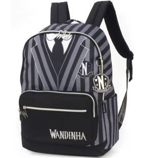 Mochila-Wandinha-Preto